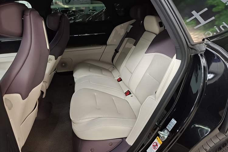 阿维塔12 2024款 700 三激光后驱奢享版中控内饰7004