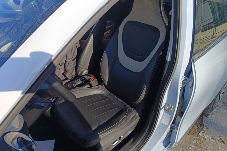 五菱汽车 五菱缤果 2023款 410km 灵犀尊享款中控内饰19