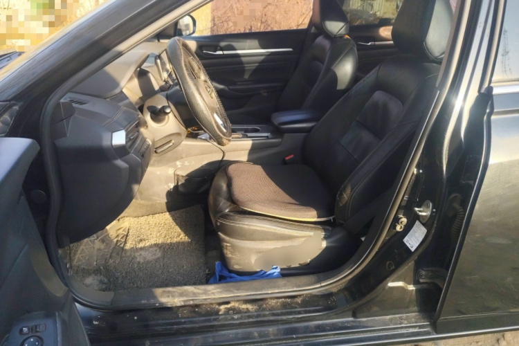 日产 天籁 2019款 2.0L XL 舒适版局部细节19