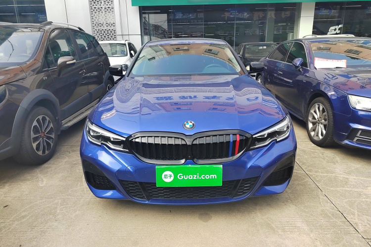 宝马3系 2020款 改款 325Li M运动曜夜套装车身外观2