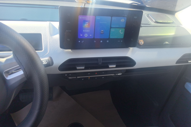 吉利银河 2024款 熊猫mini 200km 耐力熊局部细节16