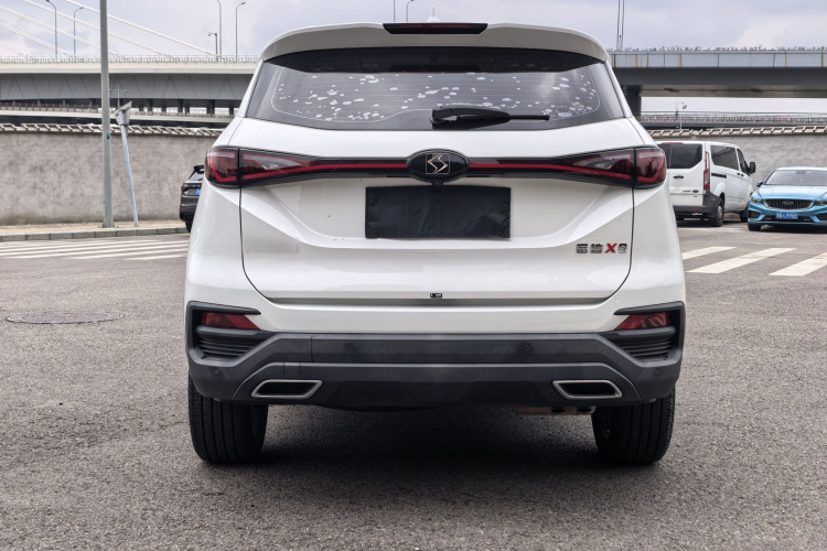 思皓X8 2021款 300T DCT领先智联版 7座车身外观6006