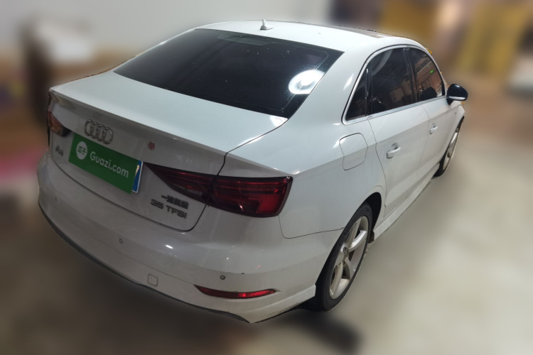 奥迪A3 2018款 30周年年型 Limousine 35 TFSI 时尚型车身外观6005