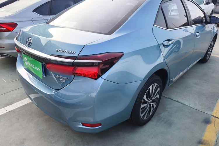 丰田 卡罗拉 2017款 改款双擎 1.8L E-CVT精英版车身外观7