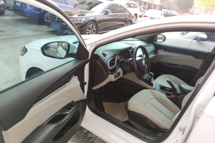 别克 英朗 2018款 15T 手动进取型 国V中控内饰20