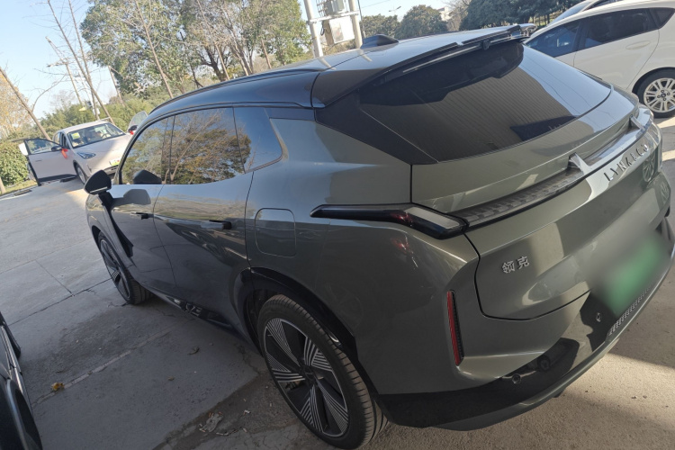 领克08 EM-P 2023款 220km 四驱性能Halo车身外观6005