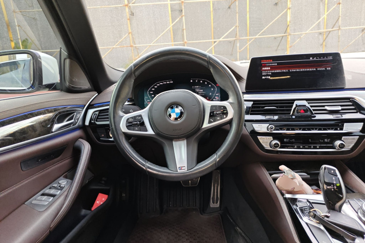 宝马5系 2020款 525Li M运动套装局部细节13