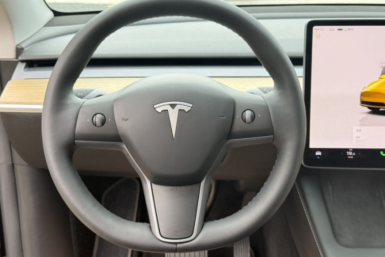 特斯拉 Model Y 2022款 改款 后轮驱动版局部细节13