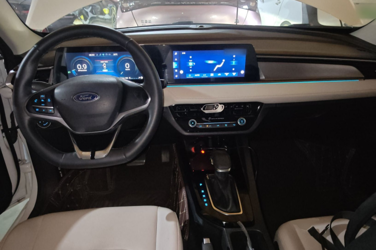 福特 福睿斯 2021款 1.5L 自动钻石版中控内饰12