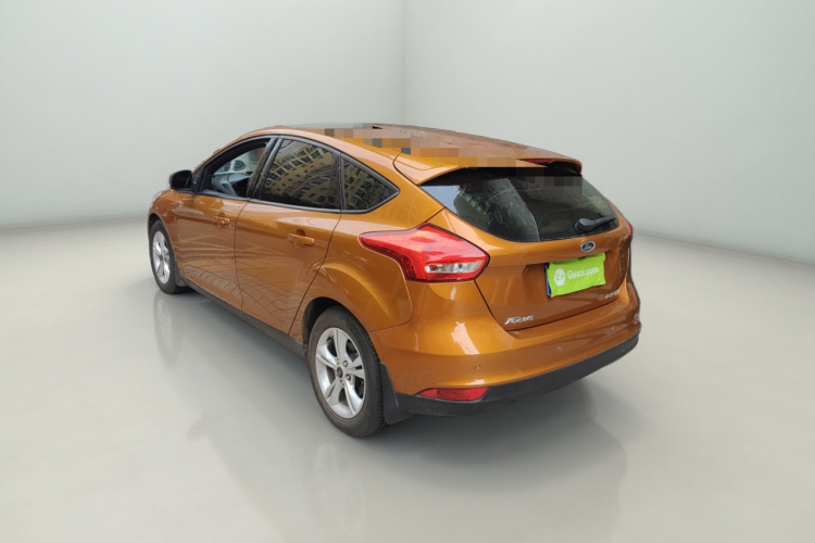 福特 福克斯 2017款 两厢 1.6L 手动舒适型智行版车身外观5