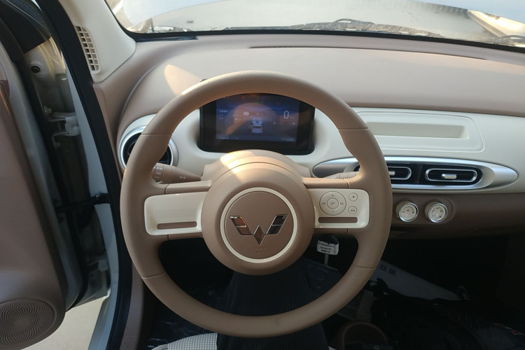 五菱汽车 宏光MINIEV 2025款 四门版 进阶款中控内饰13