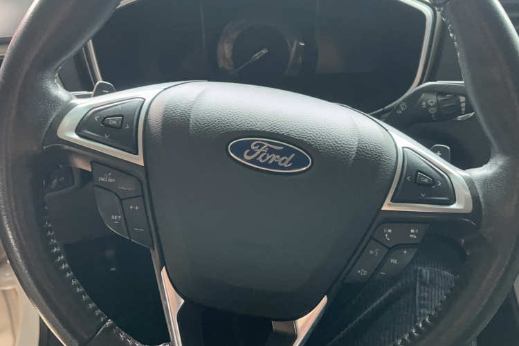 福特 蒙迪欧 2013款 2.0L GTDi200豪华型局部细节13