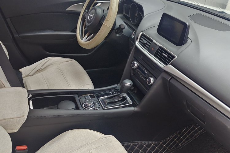 马自达3 昂克赛拉 2019款 云控版 两厢 1.5L 自动豪华型 国V车身外观6008