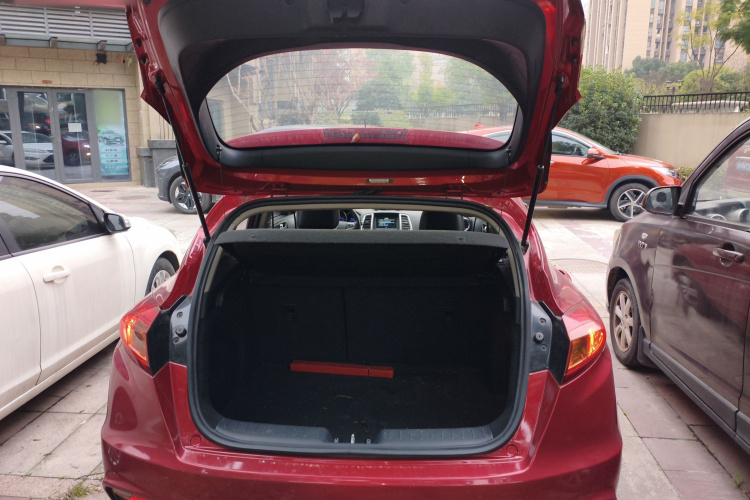 长安 逸动 2013款 1.6L 自动俊酷型 国IV局部细节23