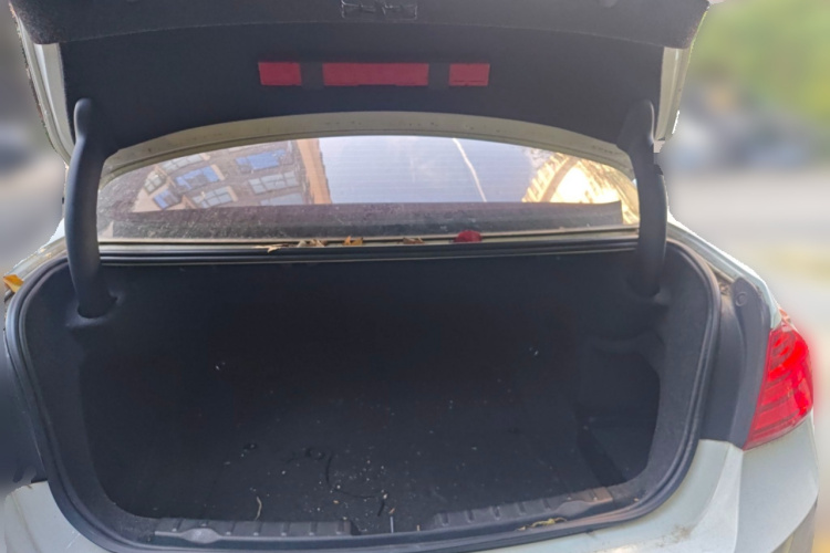 宝马3系 2015款 320Li 超悦版时尚型局部细节23