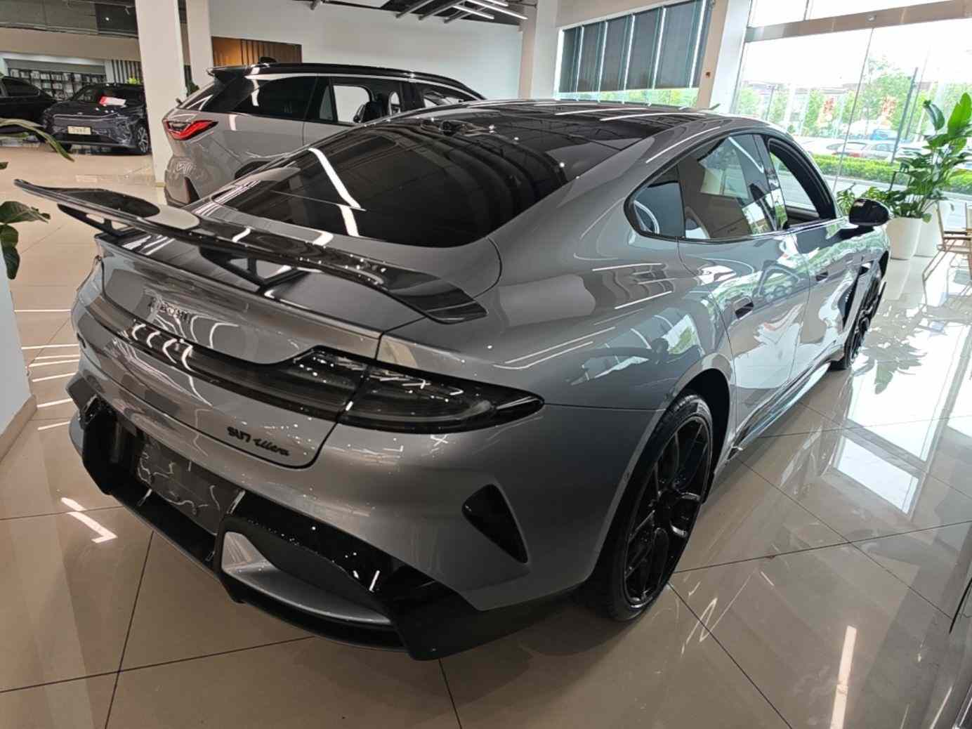 小米汽车 小米SU7 Ultra 2025款 Ultra(5)