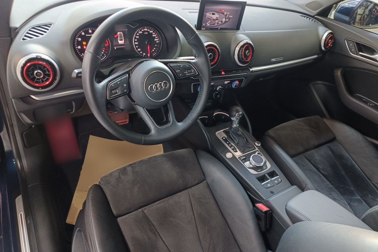 奥迪A3(进口) 2017款 Cabriolet 40 TFSI中控内饰12