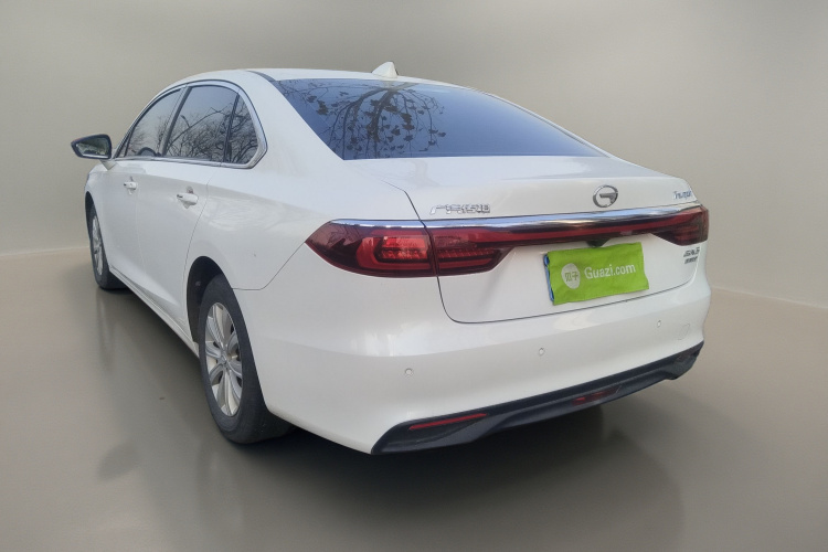 广汽传祺 传祺GA6 2019款 270T 自动精英版车身外观5