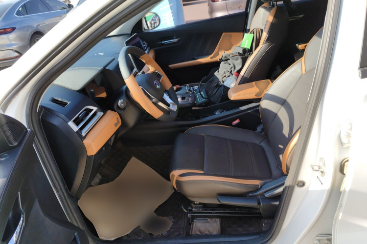 比亚迪e2 2021款 豪华型中控内饰19