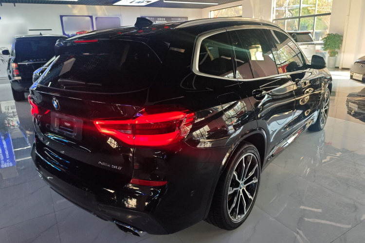宝马X3 2021款 改款 xDrive30i 领先型 M运动套装车身外观7