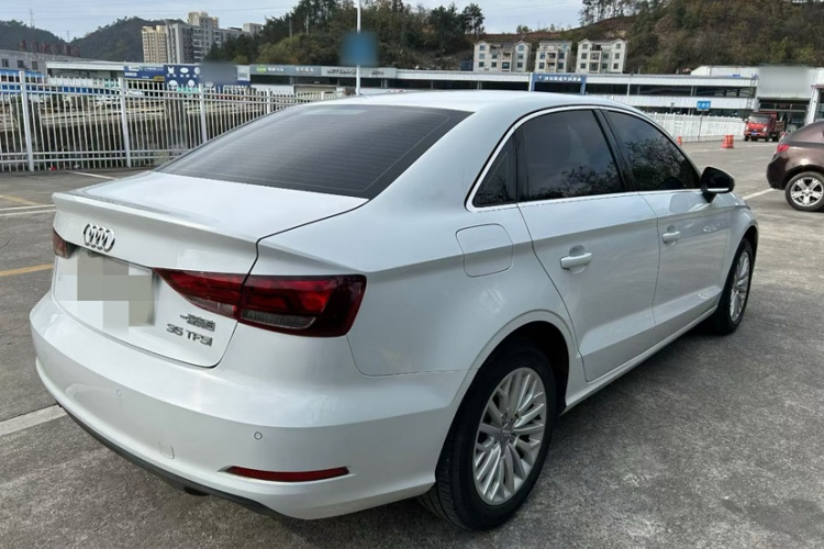 奥迪A3 2014款 Limousine 35 TFSI 自动进取型车身外观6008