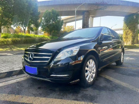 奔驰R级 2017款 R 320 4MATIC 商务型臻藏版