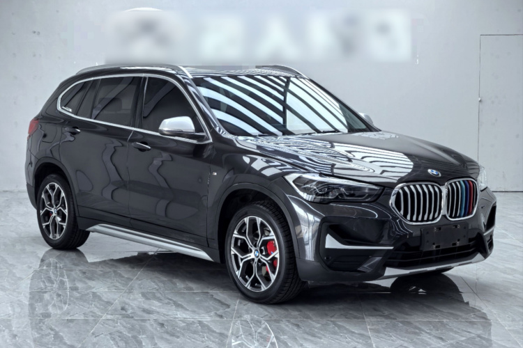 宝马X1 2021款 sDrive20Li 尊享型车身外观6008