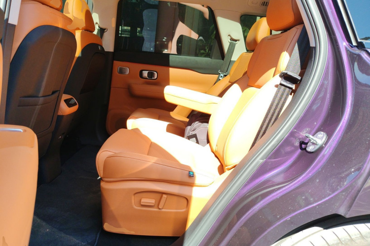 零跑汽车 零跑C16 2024款 增程 200激光雷达版中控内饰7004