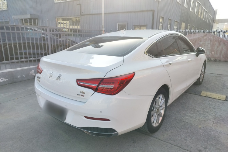 红旗H5 2019款 30TD 型动版车身外观7