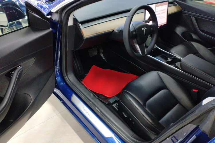 特斯拉 Model 3 2019款 标准续航后驱升级版中控内饰20