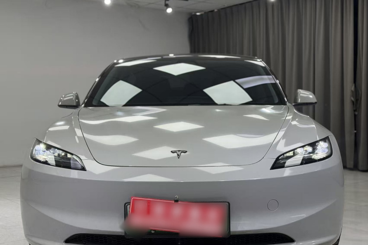 特斯拉 Model 3 2023款 后轮驱动版车身外观6002