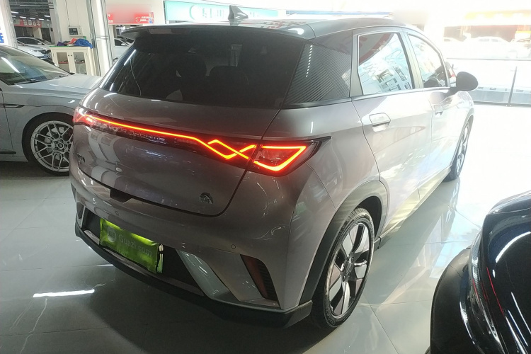 比亚迪 海豚 2021款 401km 骑士版车身外观7