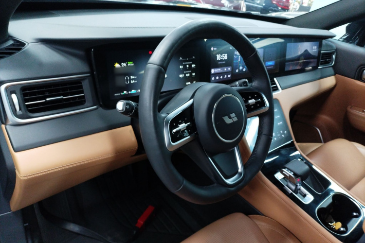 理想汽车 理想ONE 2021款 增程6座版中控内饰12