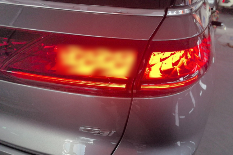 小鹏G3 2021款 G3i 460G车身外观6006