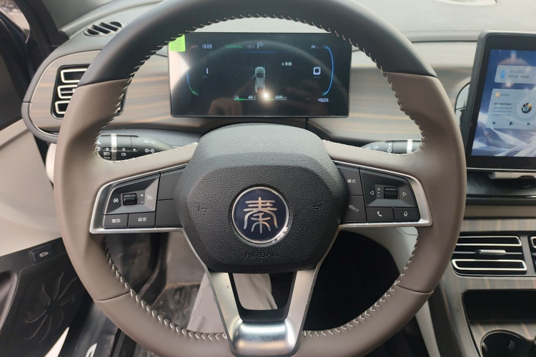 比亚迪 秦PLUS 2024款 荣耀版 DM-i 55KM领先型中控内饰13