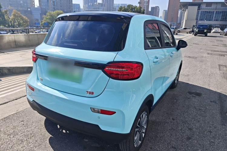 零跑汽车 零跑T03 2025款 403舒享版车身外观6005