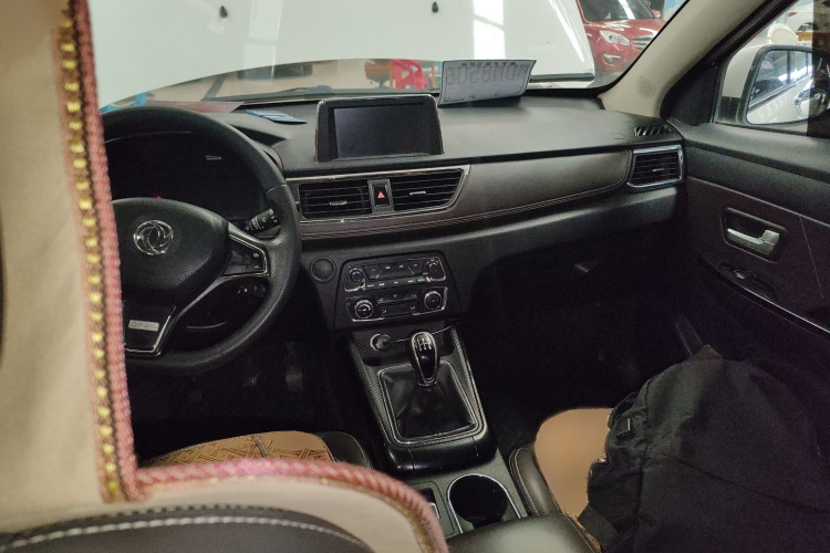 东风风光 风光370 2018款 S370 1.5L 手动豪华型 5座中控内饰7002