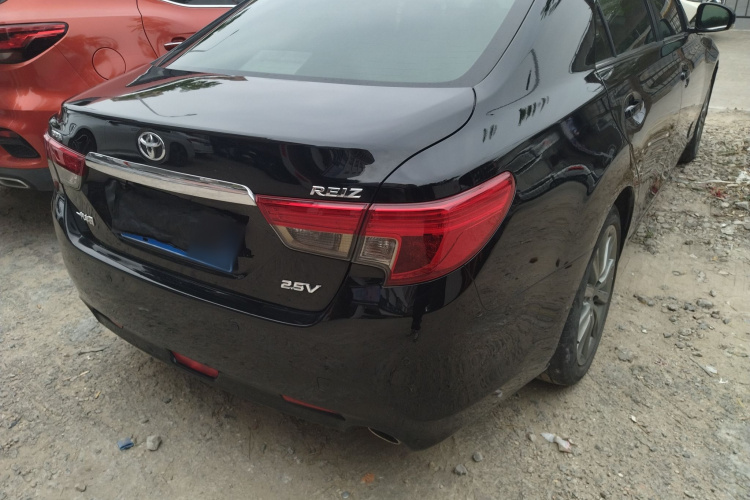 丰田 锐志 2013款 2.5V 菁锐版车身外观7