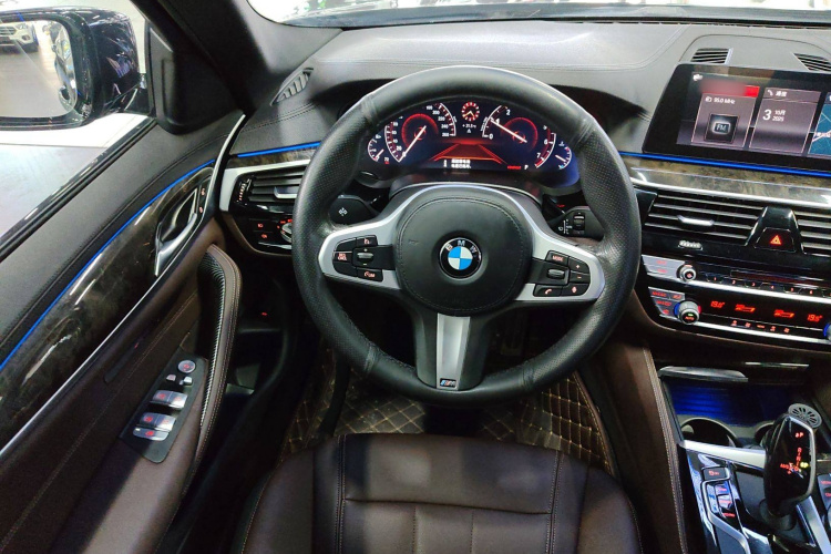 宝马5系 2019款 525Li M运动套装局部细节13