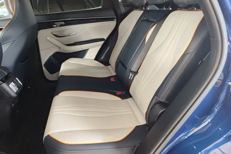 比亚迪 宋Pro新能源 2022款 DM-i 110km 旗舰型Pro中控内饰21