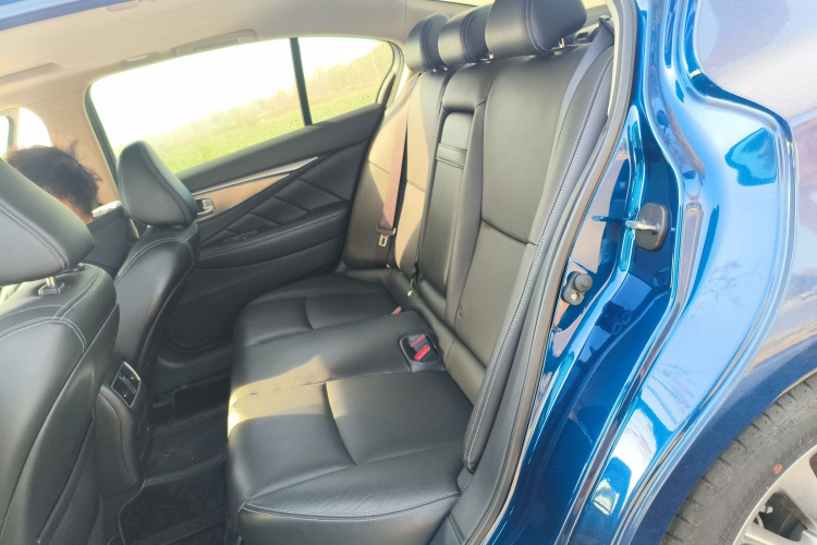 英菲尼迪Q50L 2018款 2.0T 逸享版 国V中控内饰21