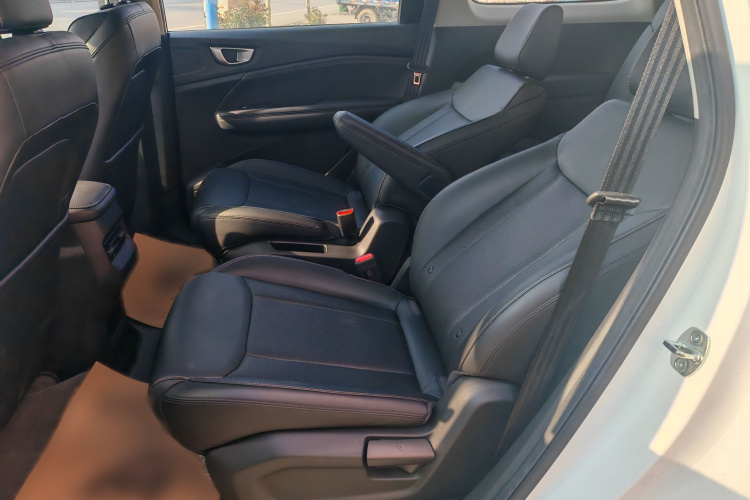 五菱汽车 五菱佳辰 2022款 1.5T 手动舒享活力型中控内饰7003