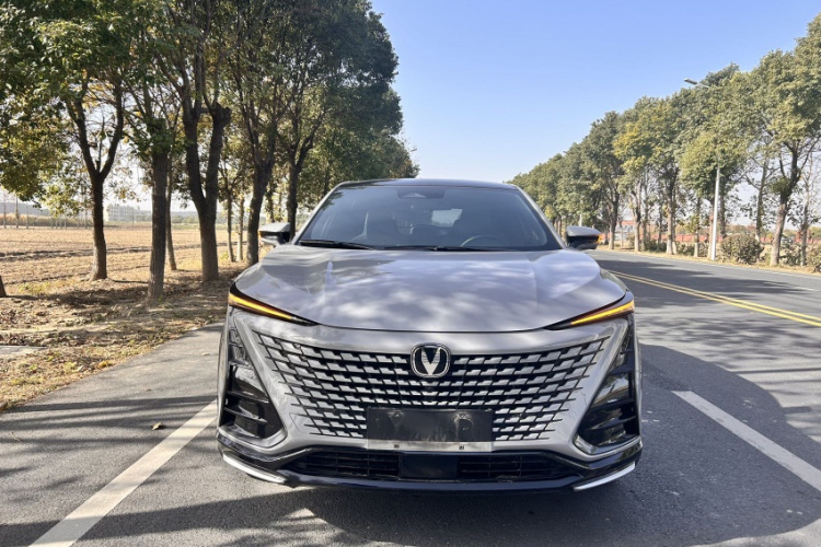 长安UNI-T 2023款 第二代 1.5T 尊贵型车身外观6007