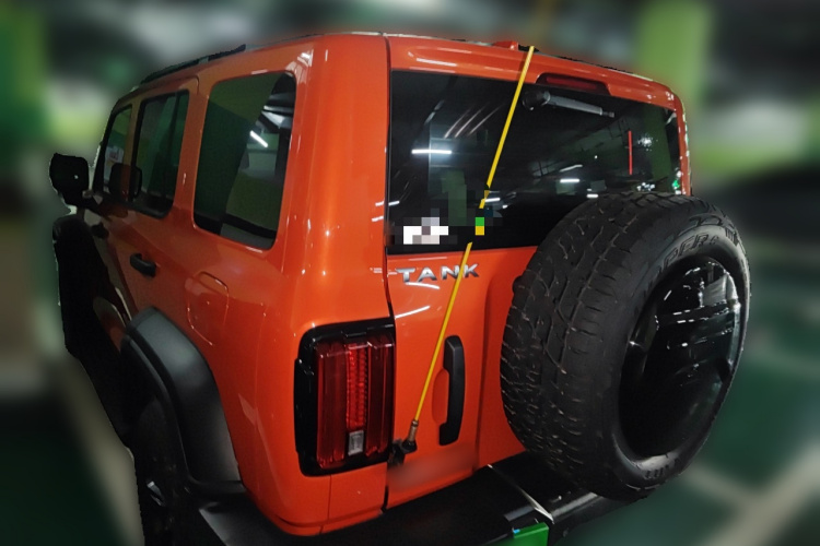 坦克300 2021款 越野版 2.0T 征服者车身外观5