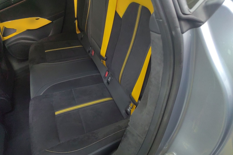 小米汽车 小米SU7 Ultra 2025款 Ultra中控内饰21