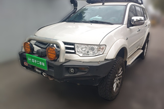 三菱 帕杰罗·劲畅 2013款 3.0L 自动四驱行政版