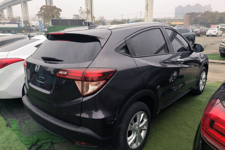 本田 缤智 2018款 1.5L CVT两驱科技精英型车身外观6005