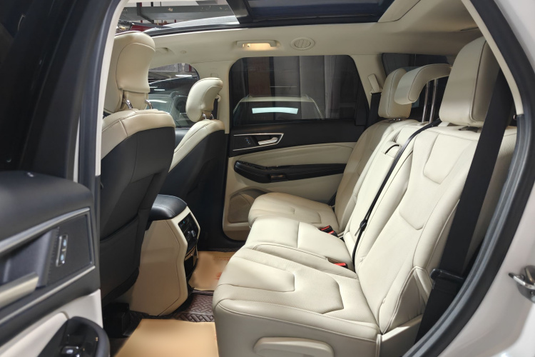 福特 锐界 2015款 2.7T GTDi 四驱尊锐型 7座中控内饰7003