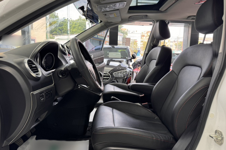 哈弗H6 2016款 升级版 1.5T 手动两驱精英型中控内饰7013