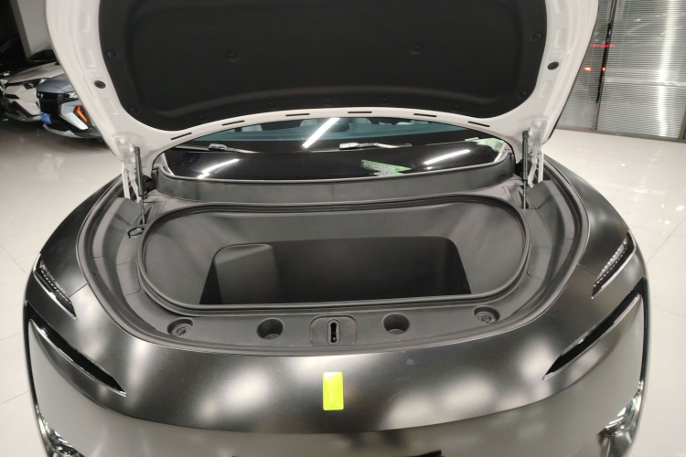 阿维塔11 2023款 鸿蒙 116度 奢享版局部细节24